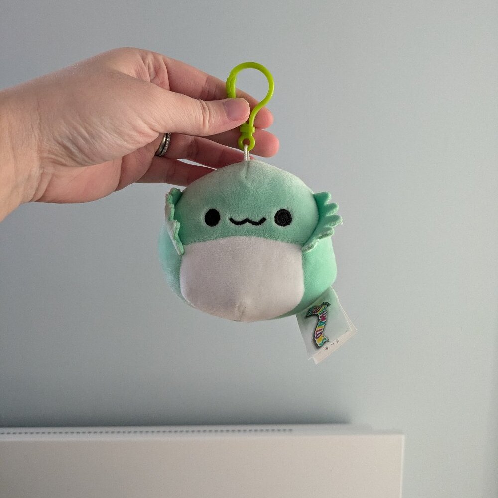 Abe Green Bearded Dragon Squishmallow Clip